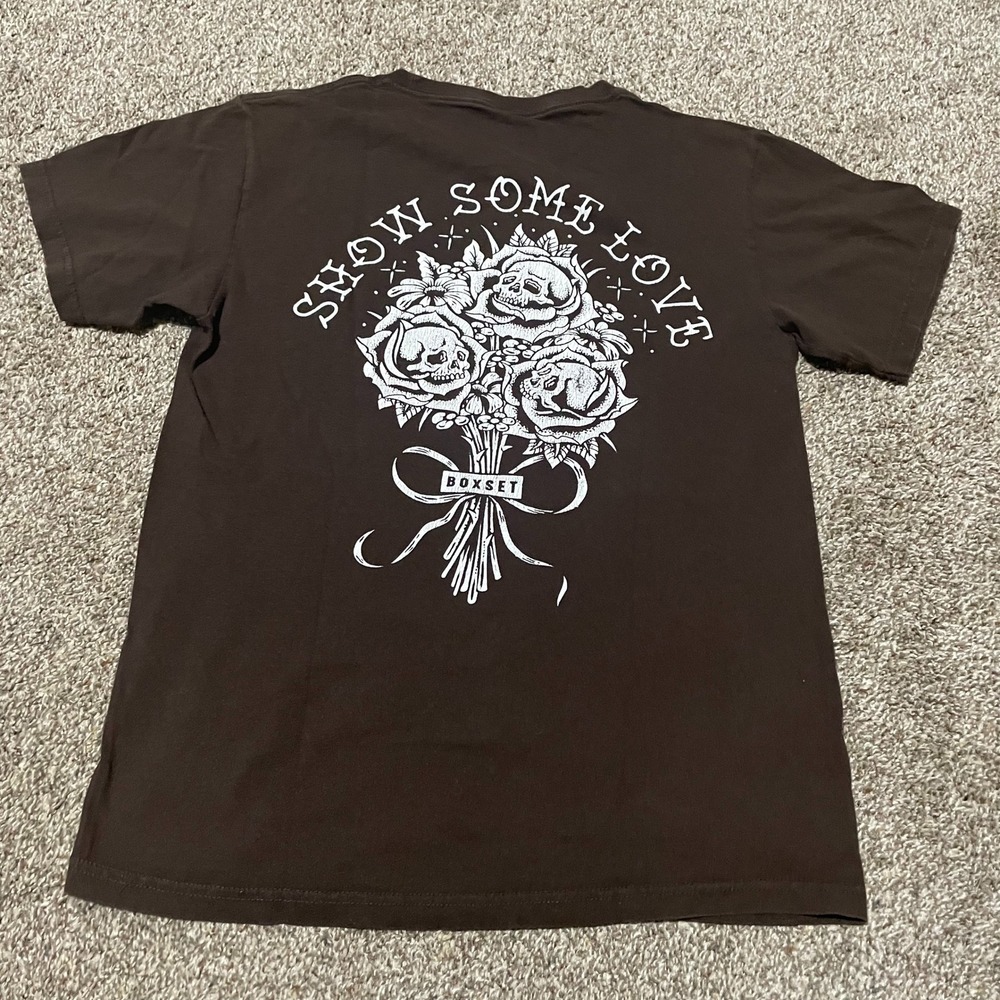 Boxset Brown Show Some Love Skull Rose Graphic Print T-Shirt